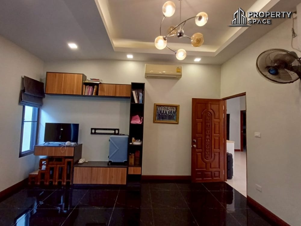 Spacious 3-Bedroom Pool Villa Near Mabprachan Lake Pattaya For Sale Image 16
