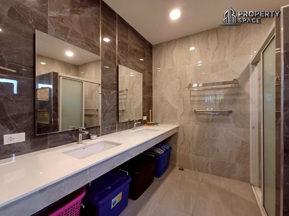 Spacious 3-Bedroom Pool Villa Near Mabprachan Lake Pattaya For Sale Image 23