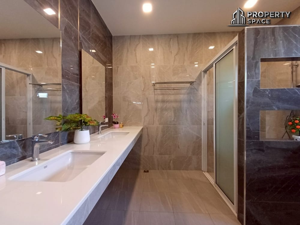 Spacious 3-Bedroom Pool Villa Near Mabprachan Lake Pattaya For Sale Image 21