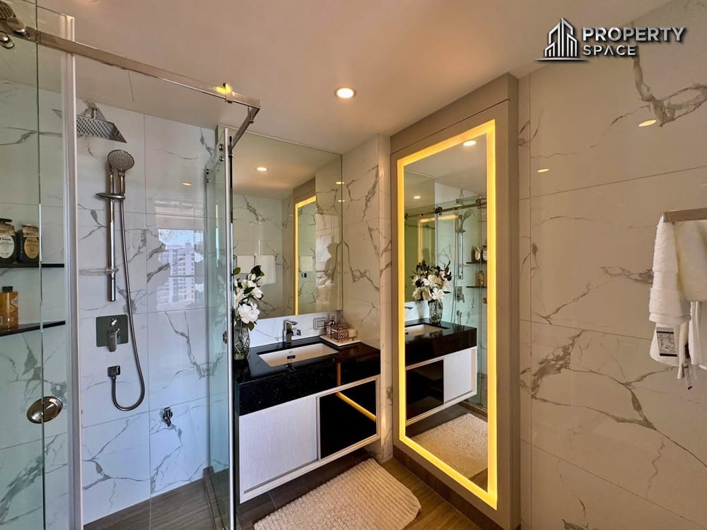 Luxurious 2-Bedroom Sea View Condo In The Panora Pratumnak For Rent Image 12