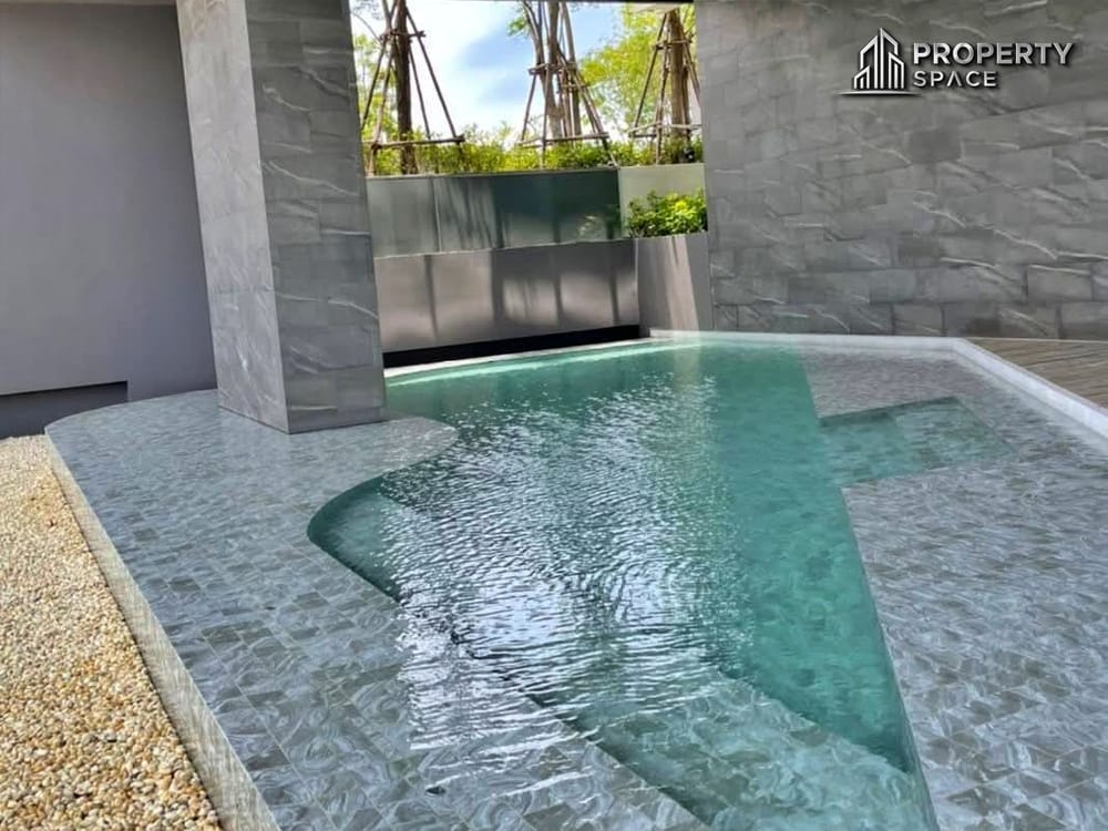 Luxurious 2-Bedroom Sea View Condo In The Panora Pratumnak For Rent Image 18