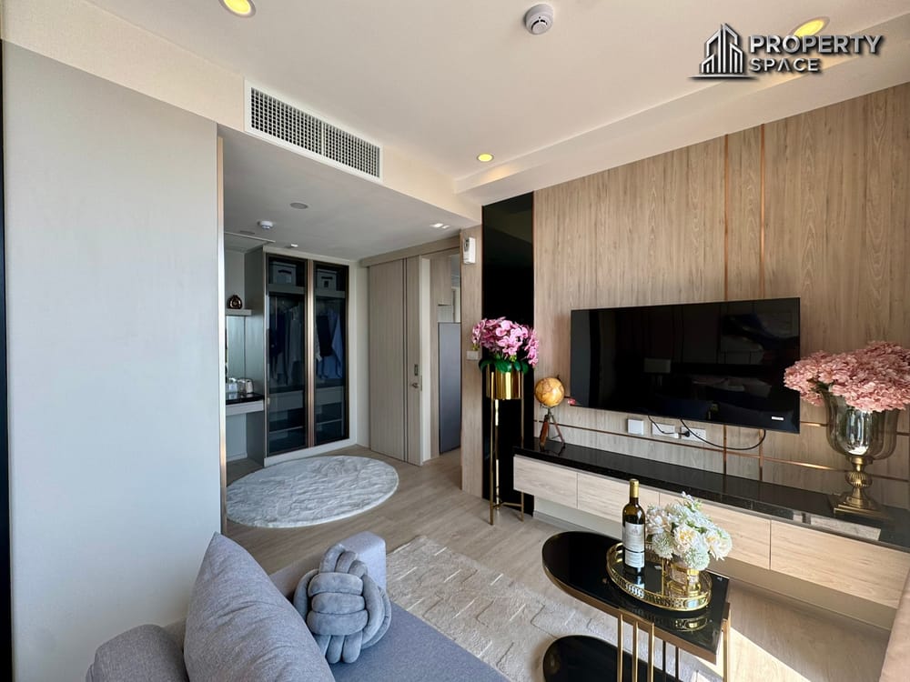 Luxurious 2-Bedroom Sea View Condo In The Panora Pratumnak For Rent Image 6