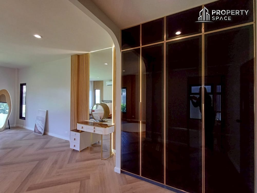 Brand New Modern-Style 3-Bedroom Detached House in East Pattaya For Sale Image 17