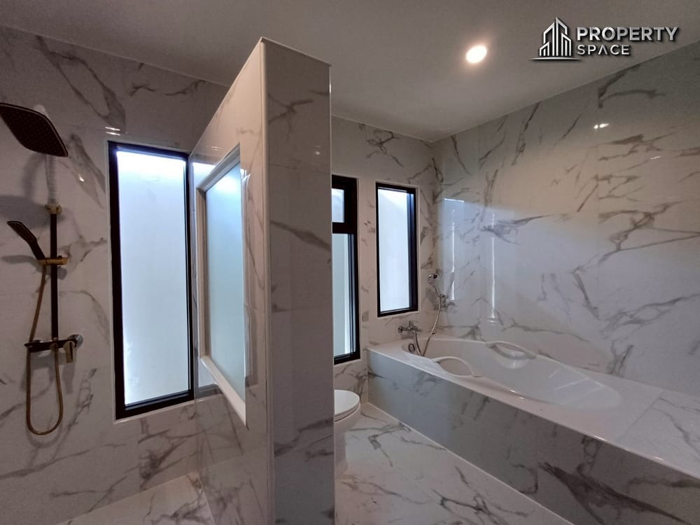 Brand New Modern-Style 3-Bedroom Detached House in East Pattaya For Sale Image 22