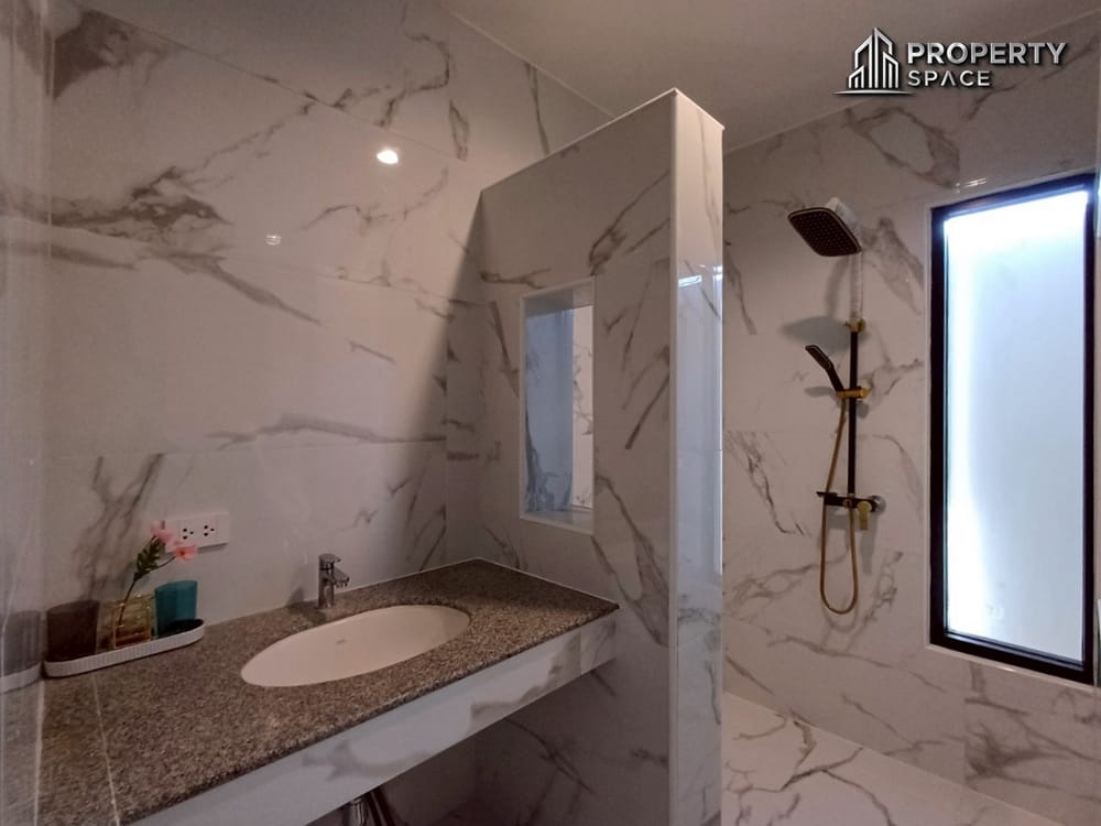 Brand New Modern-Style 3-Bedroom Detached House in East Pattaya For Sale Image 24