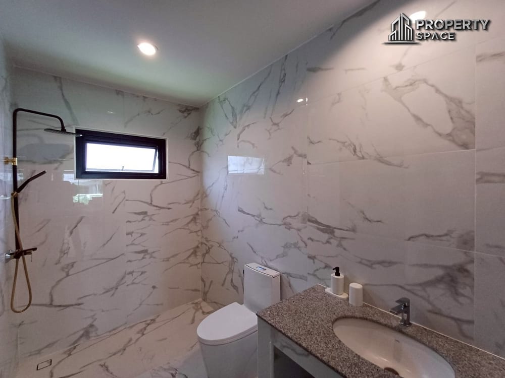 Brand New Modern-Style 3-Bedroom Detached House in East Pattaya For Sale Image 29
