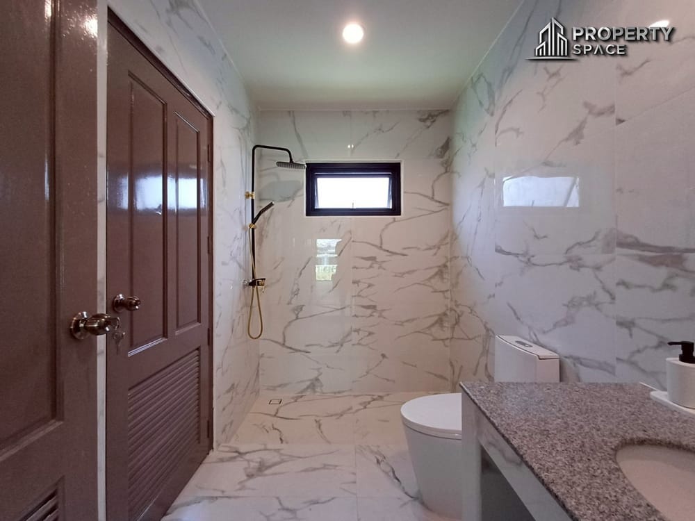 Brand New Modern-Style 3-Bedroom Detached House in East Pattaya For Sale Image 30