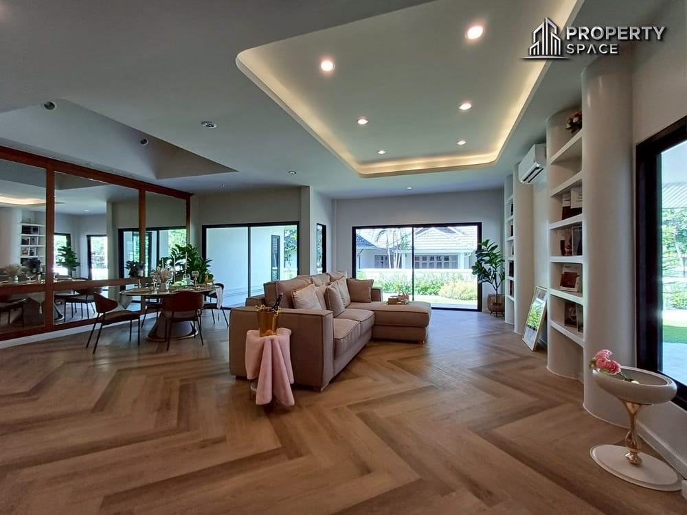 Brand New Modern-Style 3-Bedroom Detached House in East Pattaya For Sale Image 6
