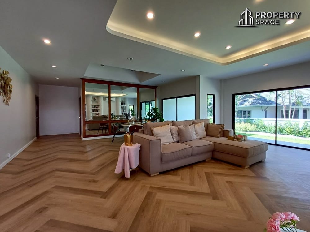 Brand New Modern-Style 3-Bedroom Detached House in East Pattaya For Sale Image 5