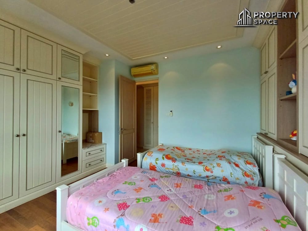 Luxury 3-Bedroom Beachfront Corner unit In Ocean Portofino Na Jomtien Condo For Sale Image 22