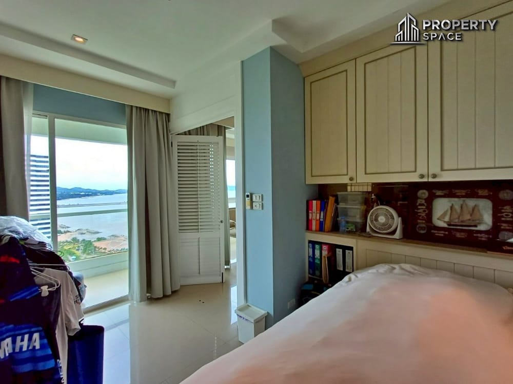 Luxury 3-Bedroom Beachfront Corner unit In Ocean Portofino Na Jomtien Condo For Sale Image 13