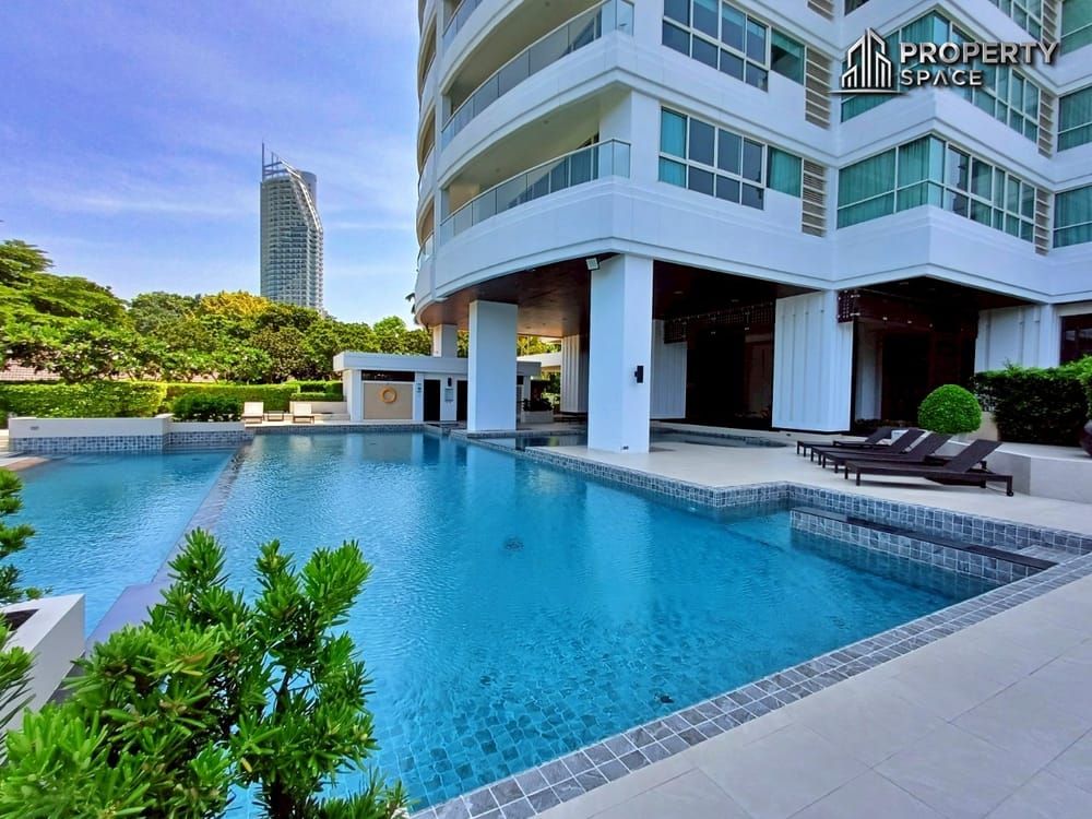Luxury 3-Bedroom Beachfront Corner unit In Ocean Portofino Na Jomtien Condo For Sale Image 4