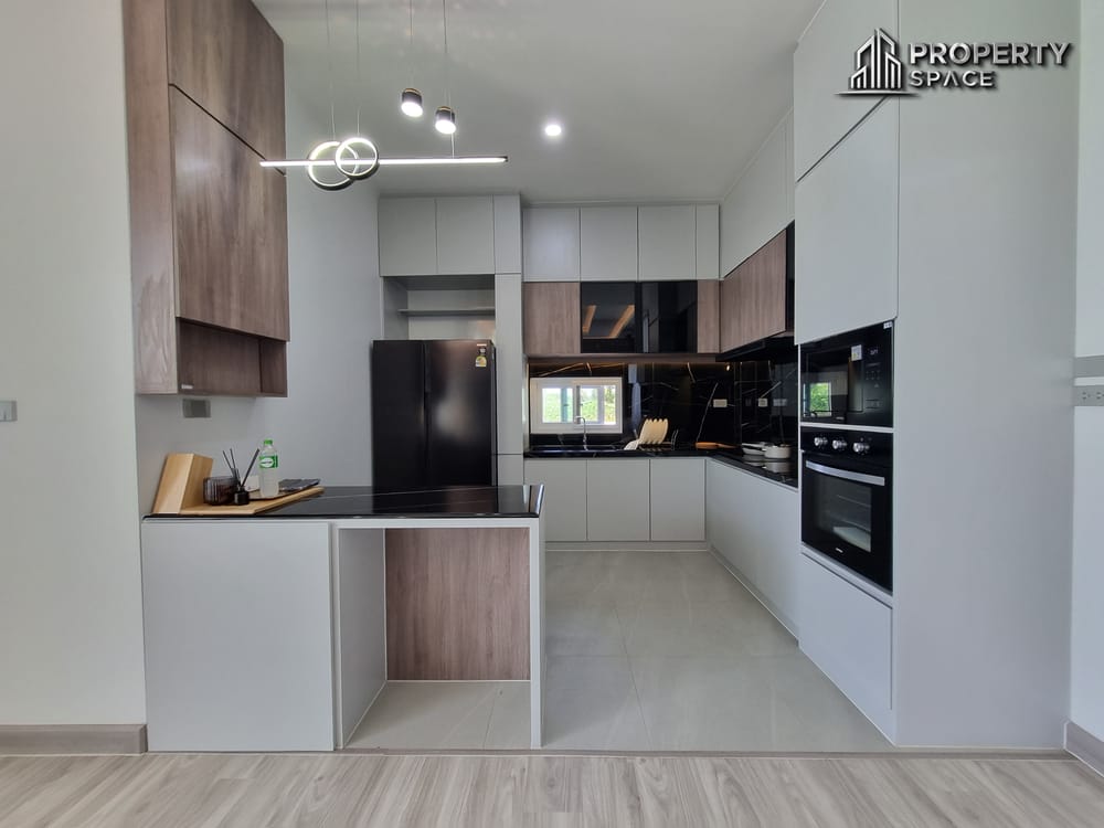 Modern Nordic-Style 5 Bedroom Pool Villa Near Mabprachan Lake Pattaya For Sale Image 12