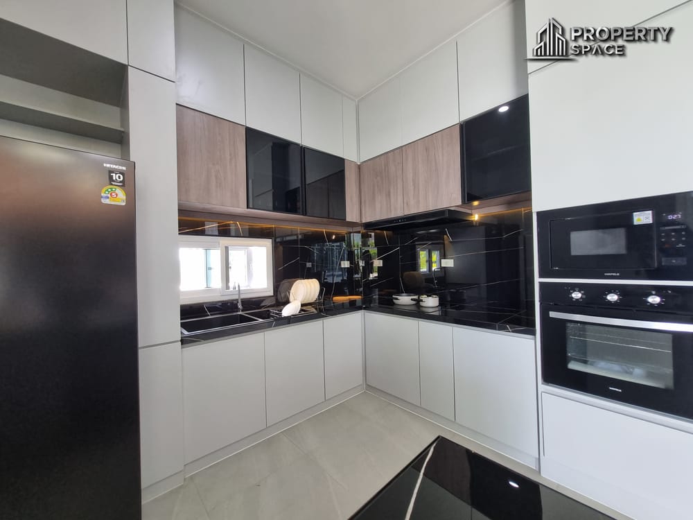 Modern Nordic-Style 5 Bedroom Pool Villa Near Mabprachan Lake Pattaya For Sale Image 14
