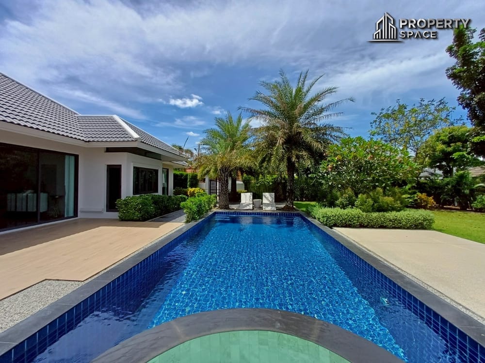 Stunning Luxury 3-Bedroom Modern Style Pool Villa in East Pattaya For Sale Image 3