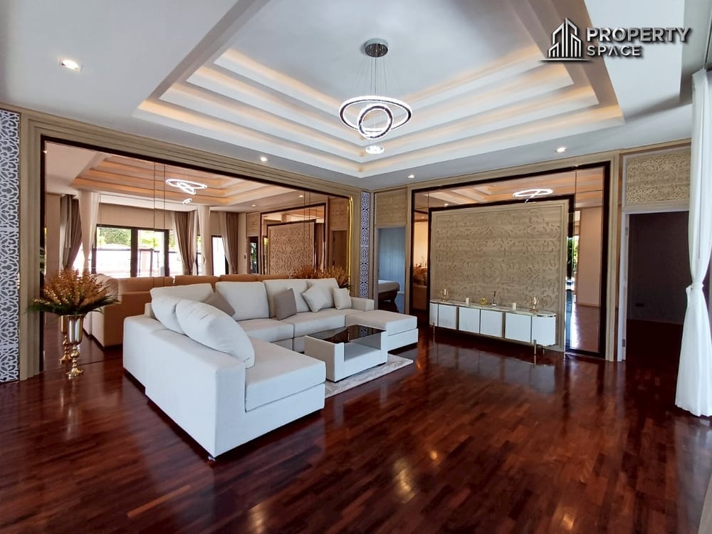Stunning Luxury 3-Bedroom Modern Style Pool Villa in East Pattaya For Sale Image 12