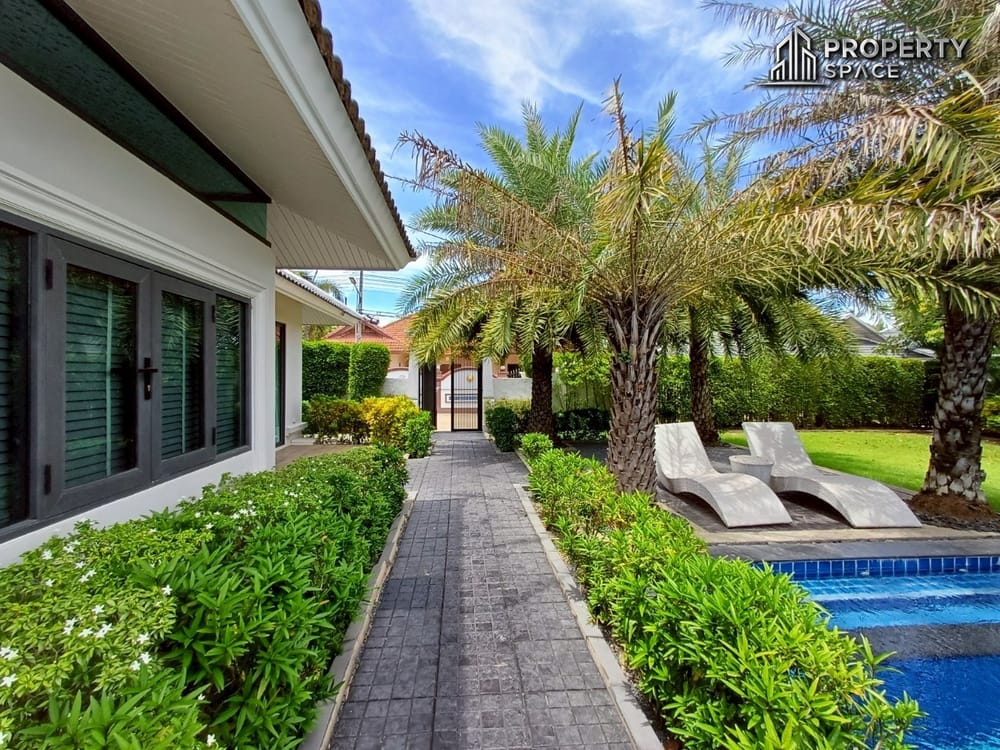 Stunning Luxury 3-Bedroom Modern Style Pool Villa in East Pattaya For Sale Image 34