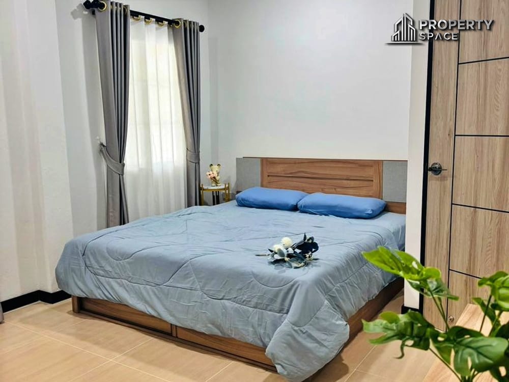 Single-Story 3‑Bedroom House in a Quiet Village Nong Pla Lai Pattaya For Sale  Image 12