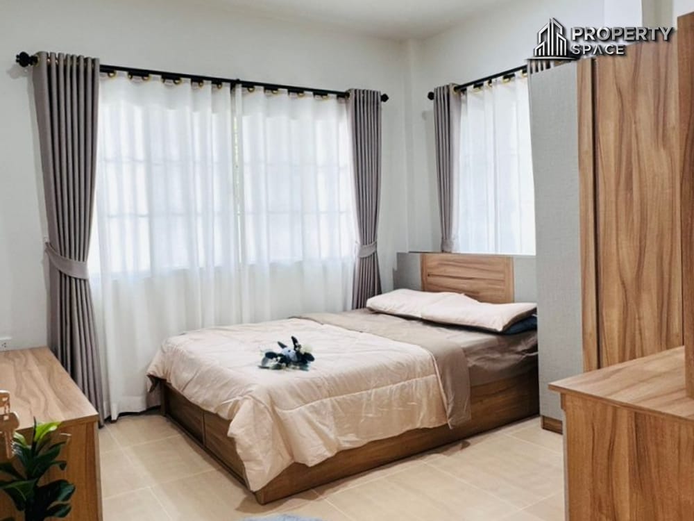 Single-Story 3‑Bedroom House in a Quiet Village Nong Pla Lai Pattaya For Sale  Image 15