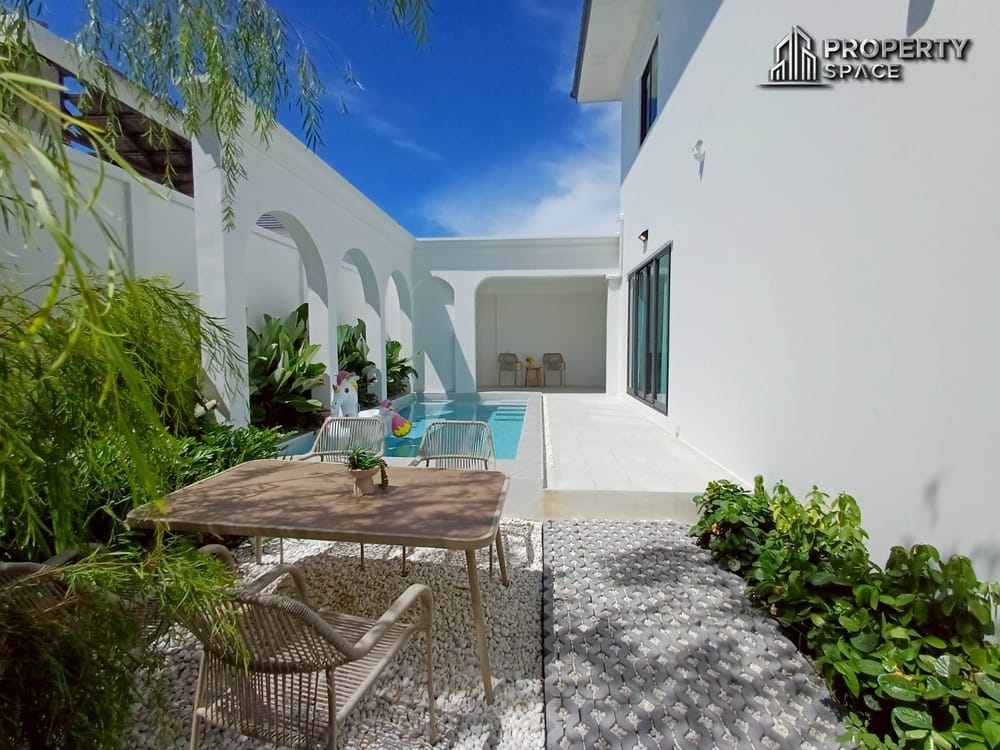 Modern 3-Bedroom 2-Story Pool Villa in Huay Yai Pattaya For Sale Image 4
