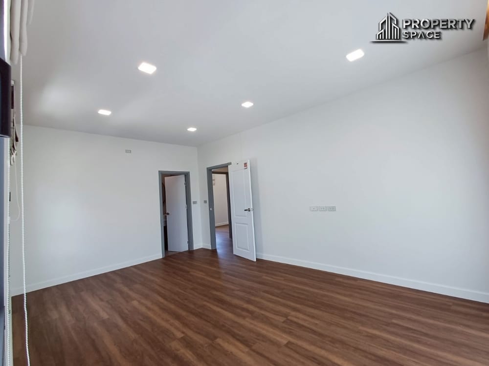 Modern 3-Bedroom 2-Story Pool Villa in Huay Yai Pattaya For Sale Image 21