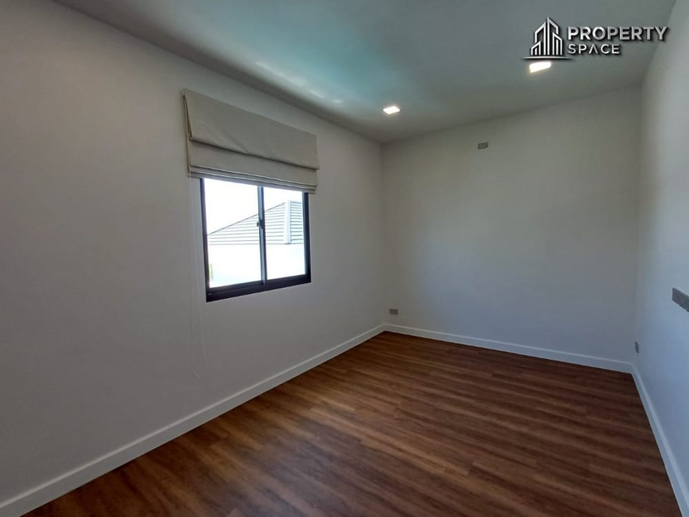 Modern 3-Bedroom 2-Story Pool Villa in Huay Yai Pattaya For Sale Image 29