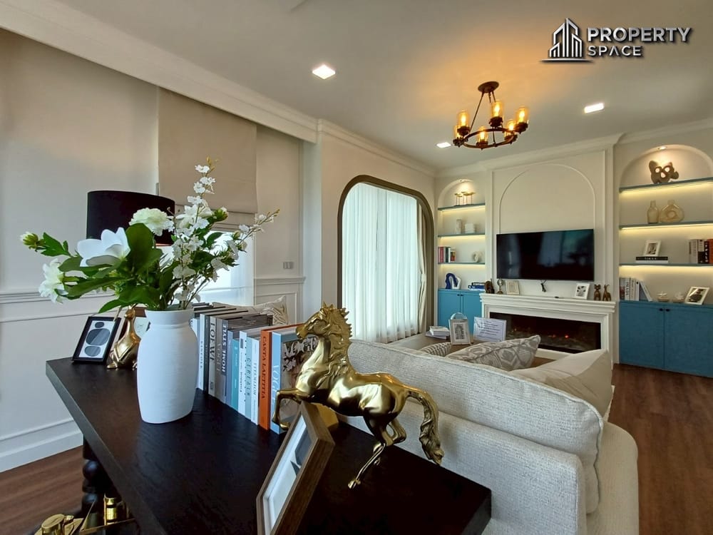 Modern 3-Bedroom 2-Story Pool Villa in Huay Yai Pattaya For Sale Image 7
