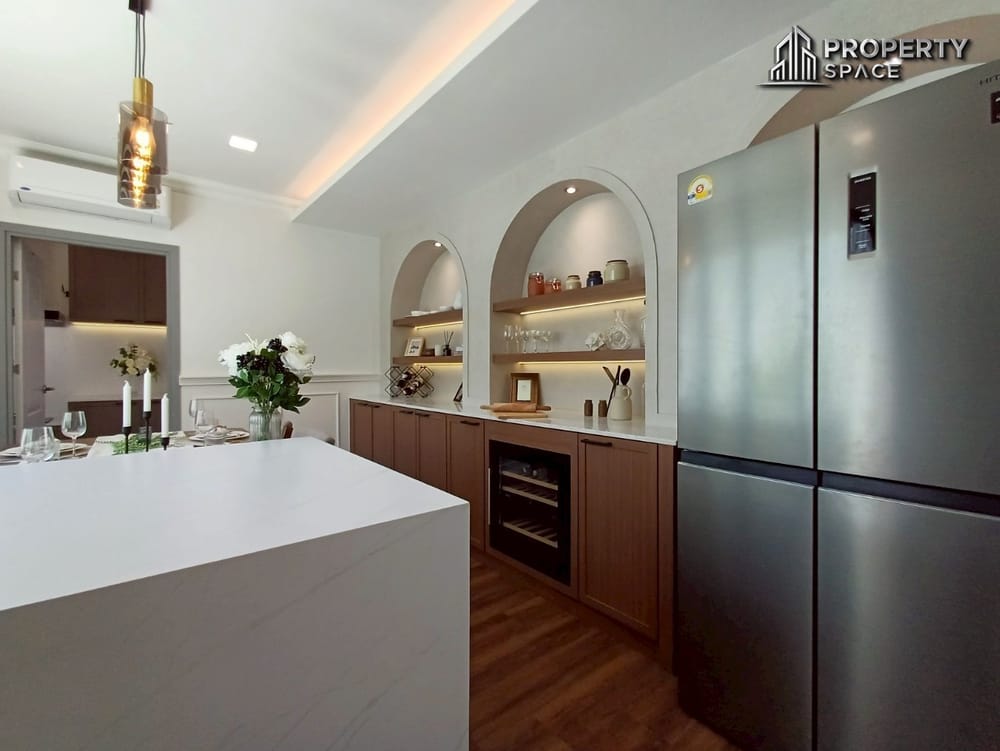 Modern 3-Bedroom 2-Story Pool Villa in Huay Yai Pattaya For Sale Image 15