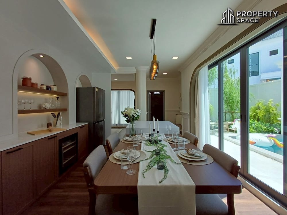 Modern 3-Bedroom 2-Story Pool Villa in Huay Yai Pattaya For Sale Image 9