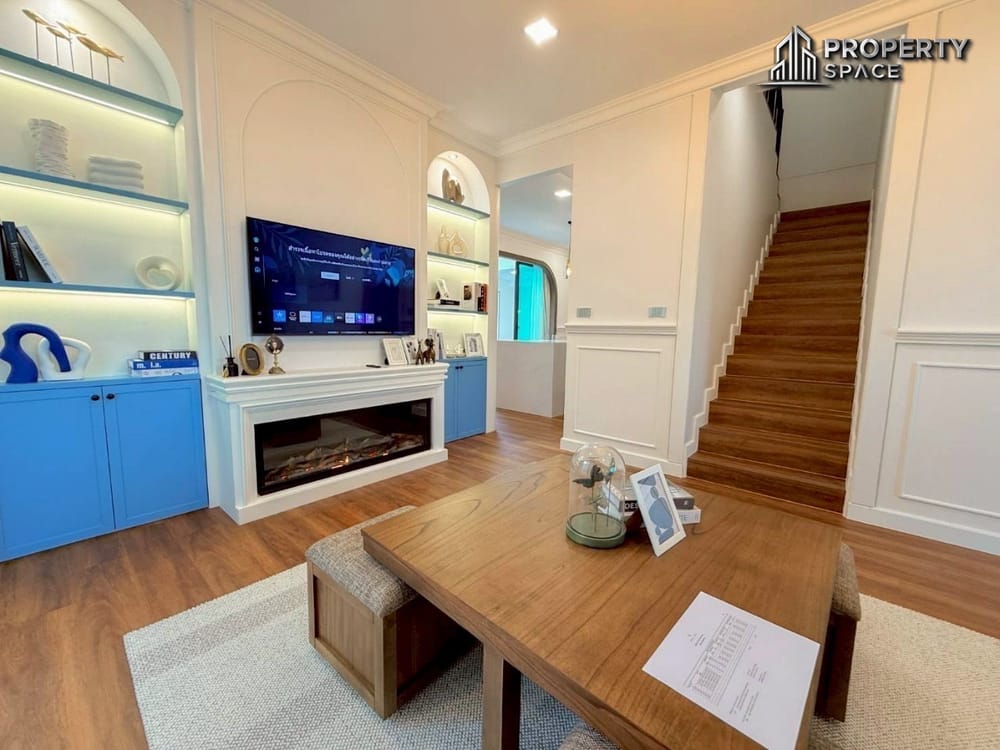 Modern 3-Bedroom 2-Story Pool Villa in Huay Yai Pattaya For Sale Image 6