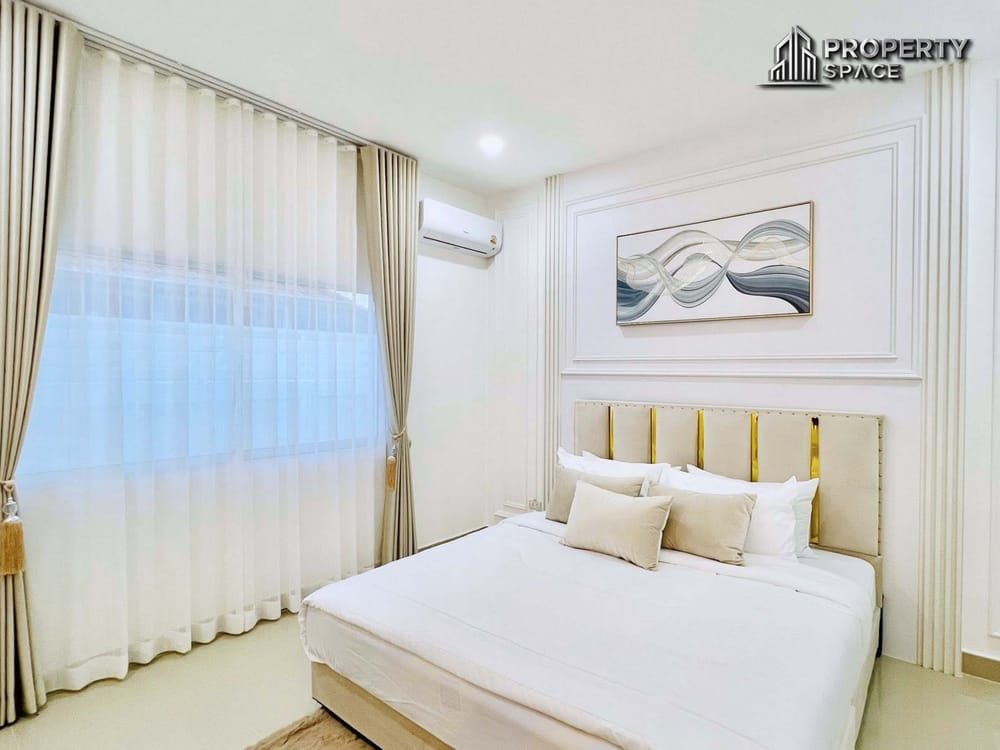 Brand New 3 Bedrooms Pool Villa In East Pattaya For Sale Image 16