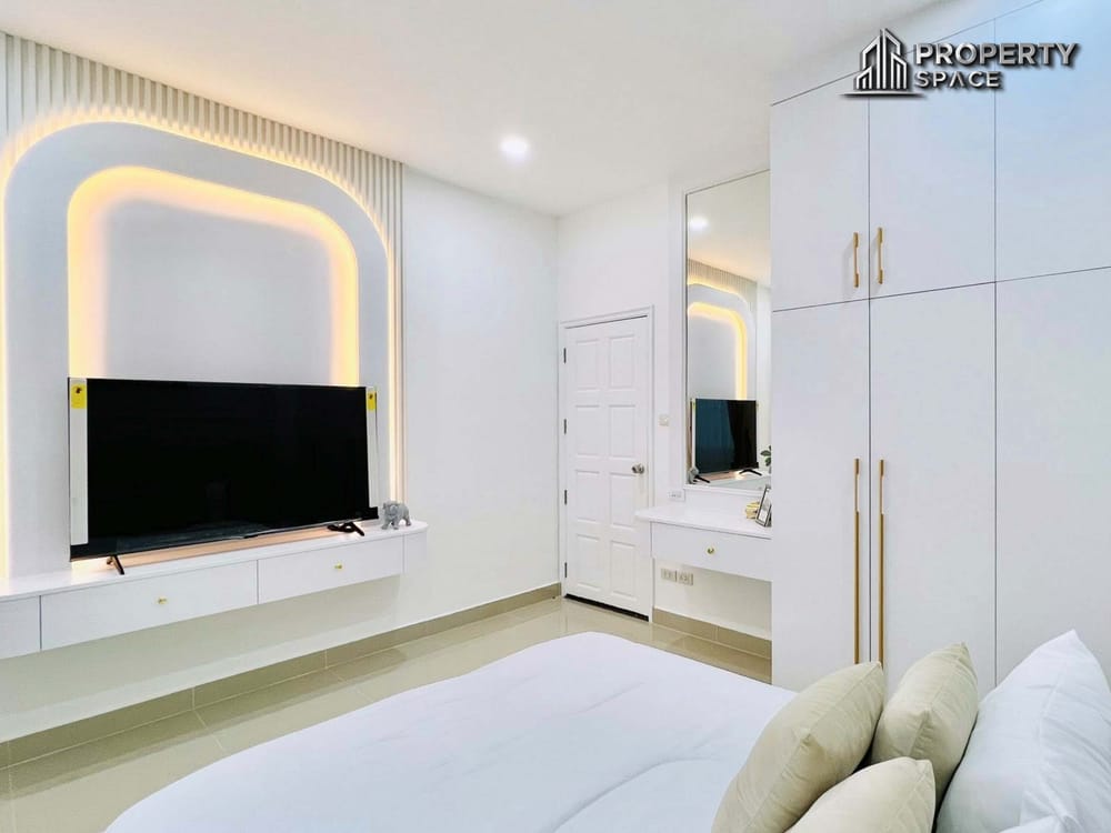 Brand New 3 Bedrooms Pool Villa In East Pattaya For Sale Image 15