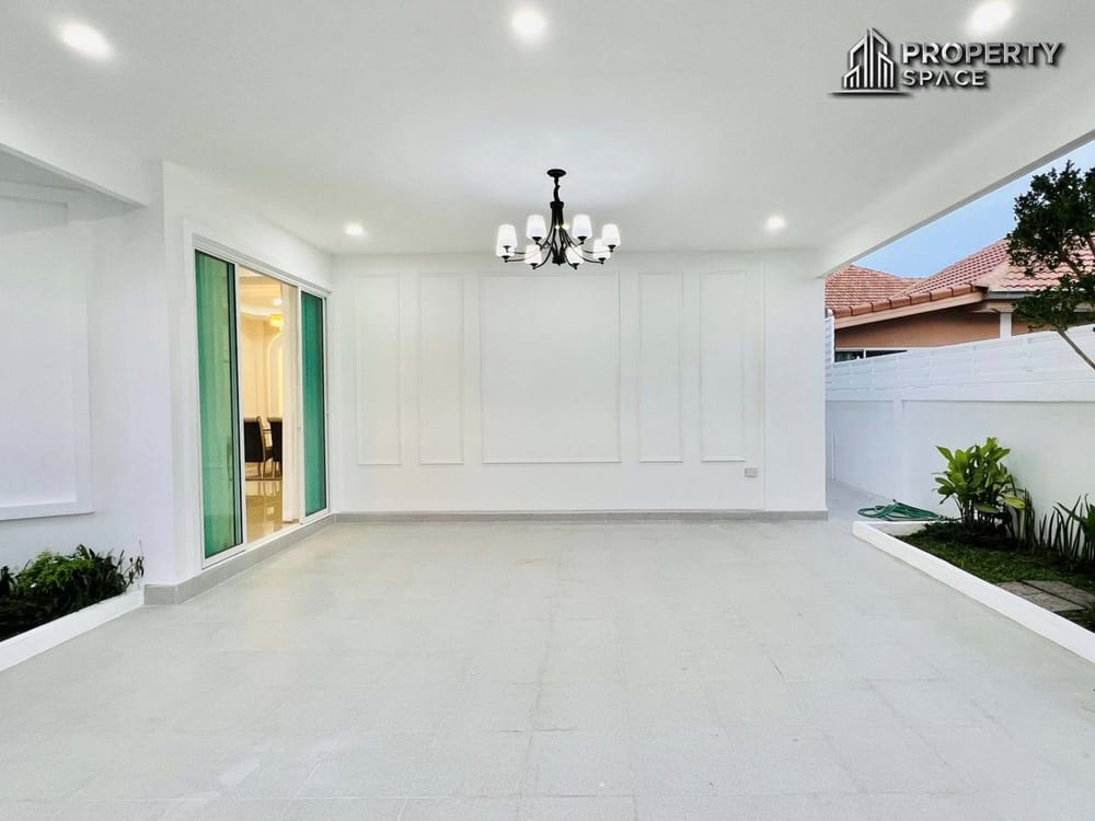 Brand New 3 Bedrooms Pool Villa In East Pattaya For Sale Image 20