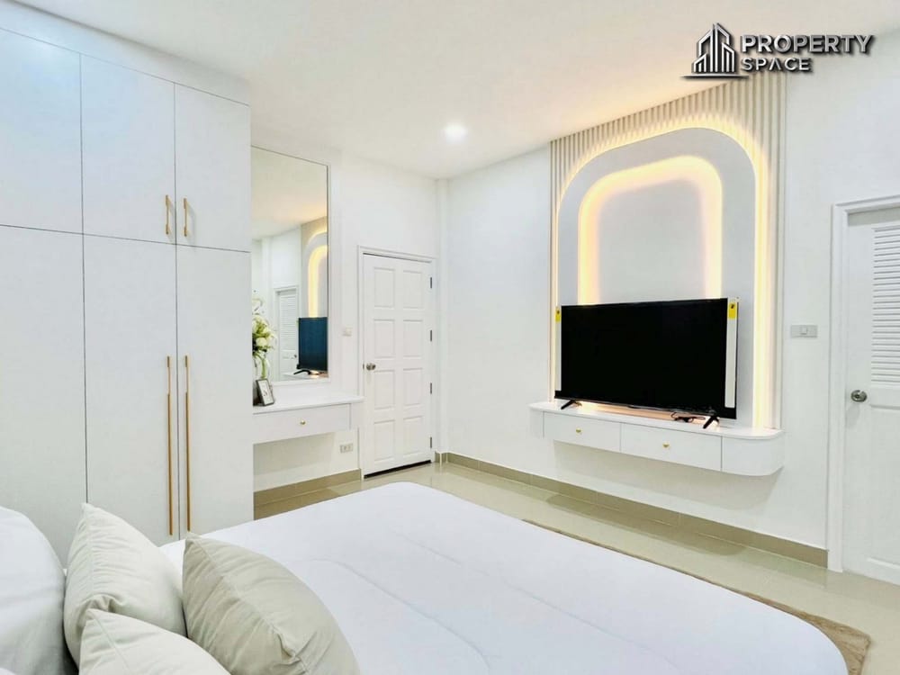 Brand New 3 Bedrooms Pool Villa In East Pattaya For Sale Image 18