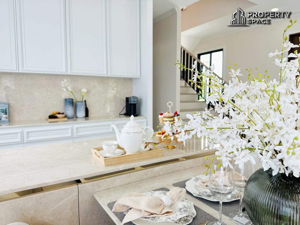 Brand New Scandinavian-Inspired 3 Bedroom Detached House In Pattaya For Sale Image 8