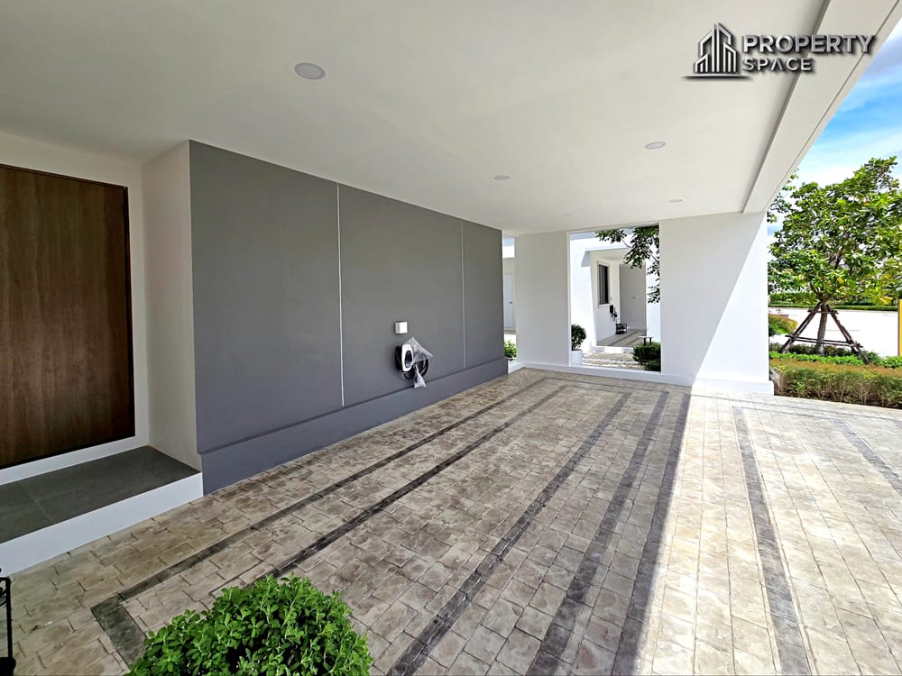 Brand New Scandinavian-Inspired 4 Bedroom Detached House In Pattaya For Sale Image 5