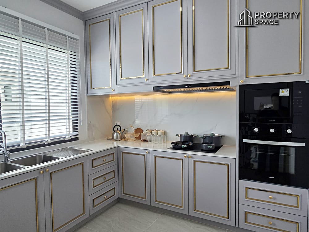Brand New Scandinavian-Inspired 4 Bedroom Detached House In Pattaya For Sale Image 19
