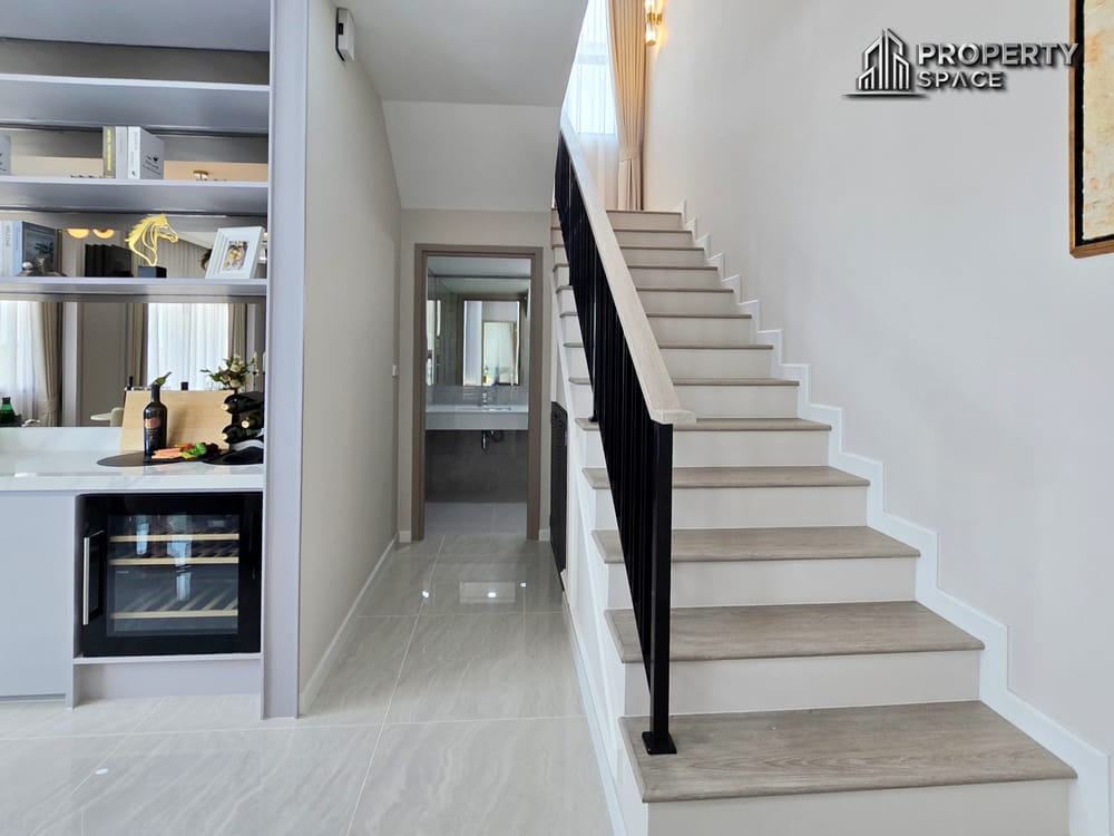 Brand New Scandinavian-Inspired 4 Bedroom Detached House In Pattaya For Sale Image 20