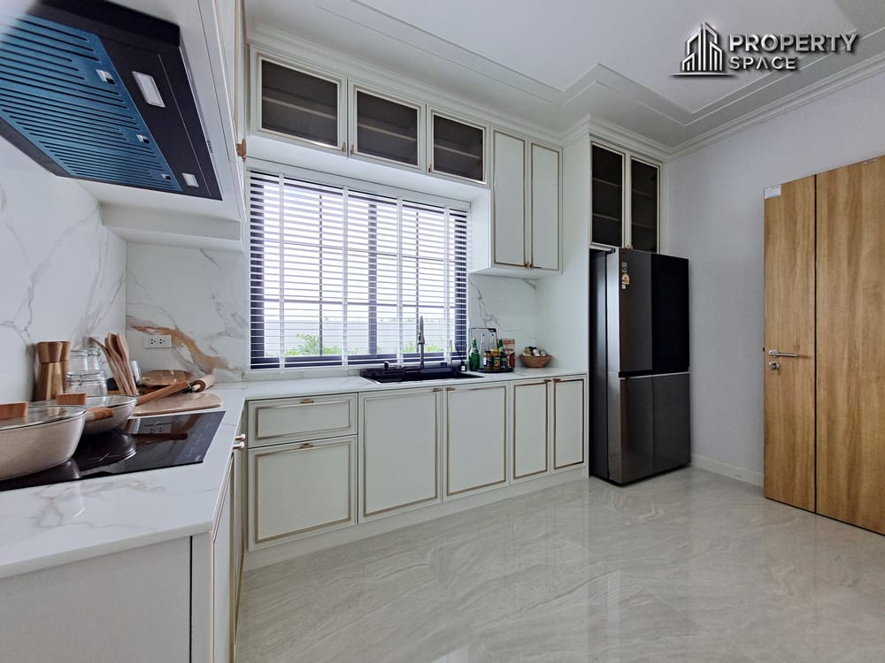 Brand New Scandinavian-Inspired 4 Bedroom Detached House In Pattaya For Sale Image 15