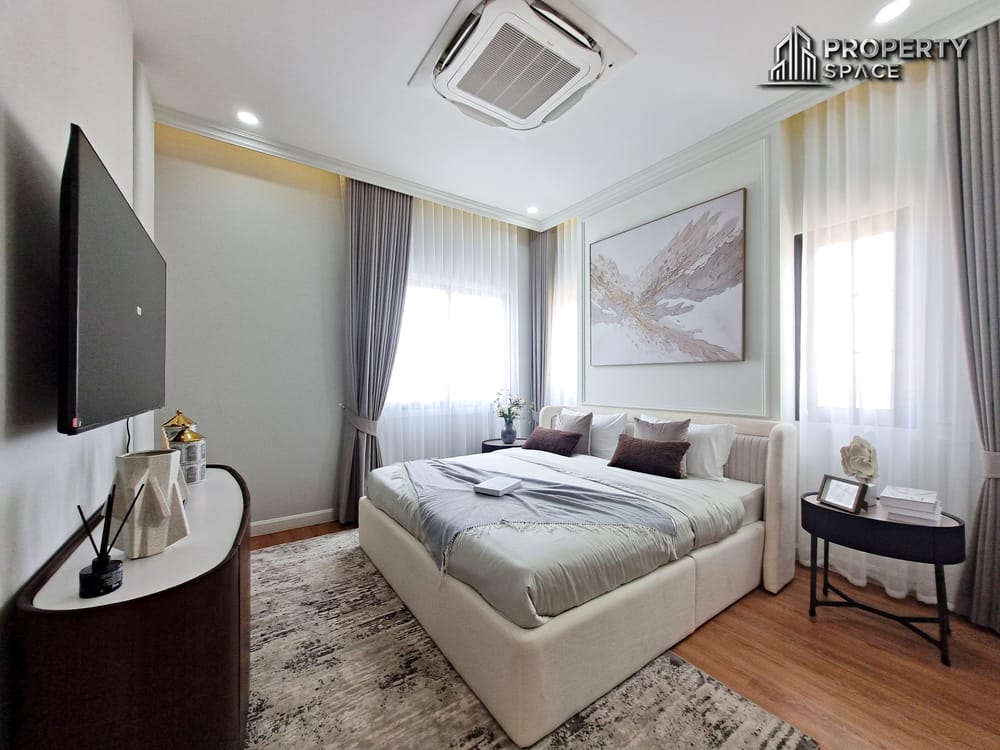 Brand New Scandinavian-Inspired 4 Bedroom Detached House In Pattaya For Sale Image 45