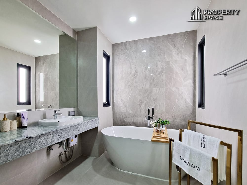 Brand New Scandinavian-Inspired 4 Bedroom Detached House In Pattaya For Sale Image 36