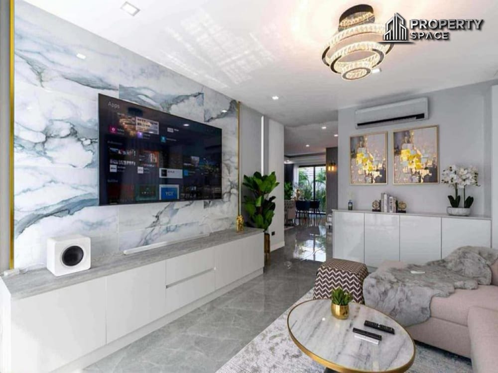Modern Luxury 5-Bedroom Pool Villa In Jomtien Near The Beach For Sale Image 7
