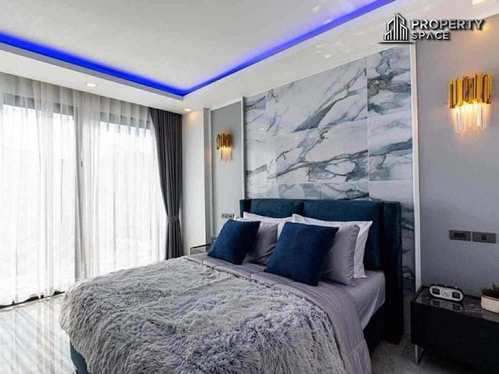 Modern Luxury 5-Bedroom Pool Villa In Jomtien Near The Beach For Sale Image 15