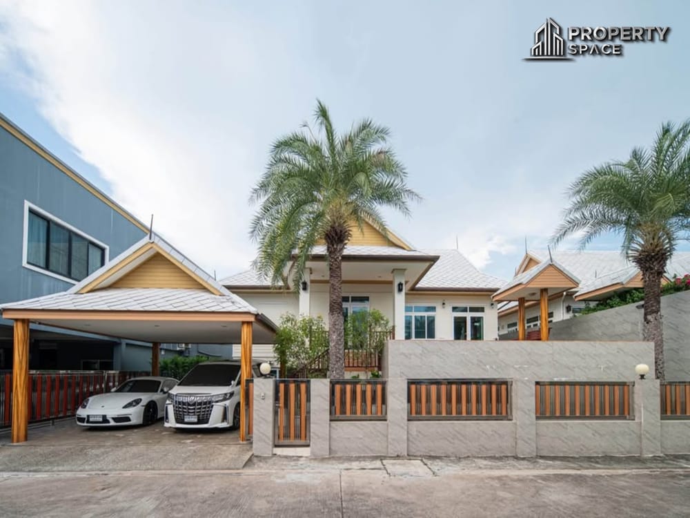 Spacious 6-Bedroom Pool Villa in East Pattaya For Rent Image 1