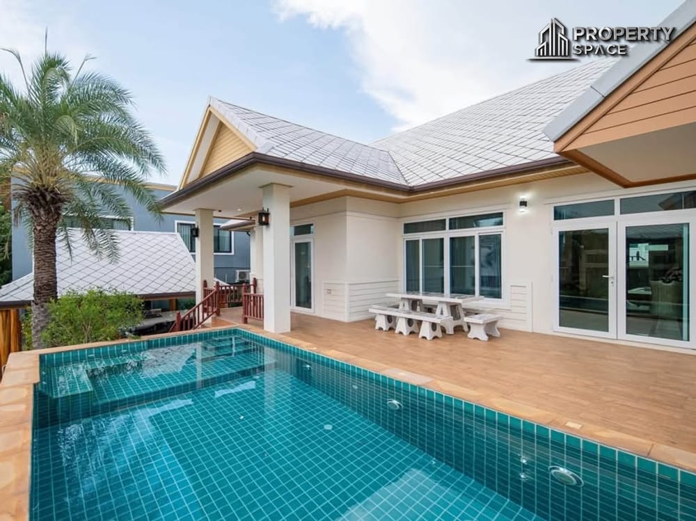 Spacious 6-Bedroom Pool Villa in East Pattaya For Rent Image 3