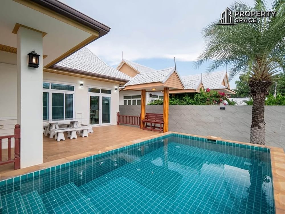 Spacious 6-Bedroom Pool Villa in East Pattaya For Rent Image 4