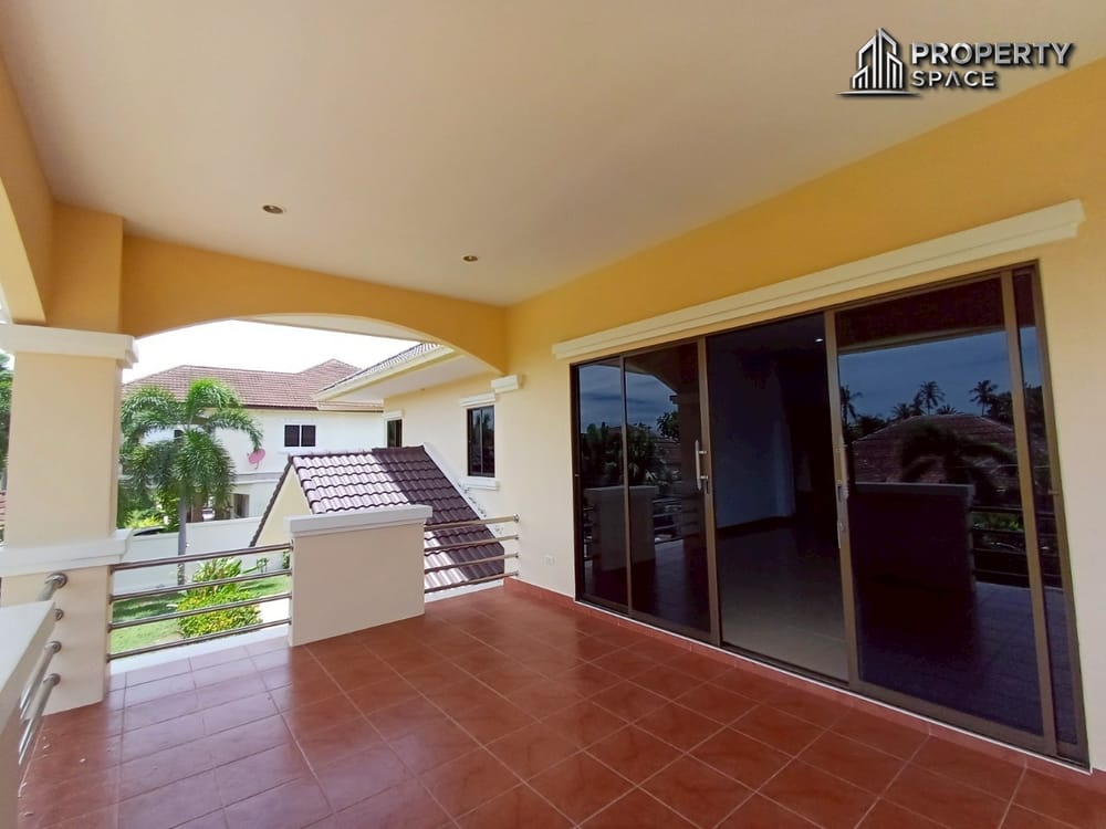 Spacious 5-Bedroom Pool Villa near Mabprachan Lake Pattaya For Sale Image 25