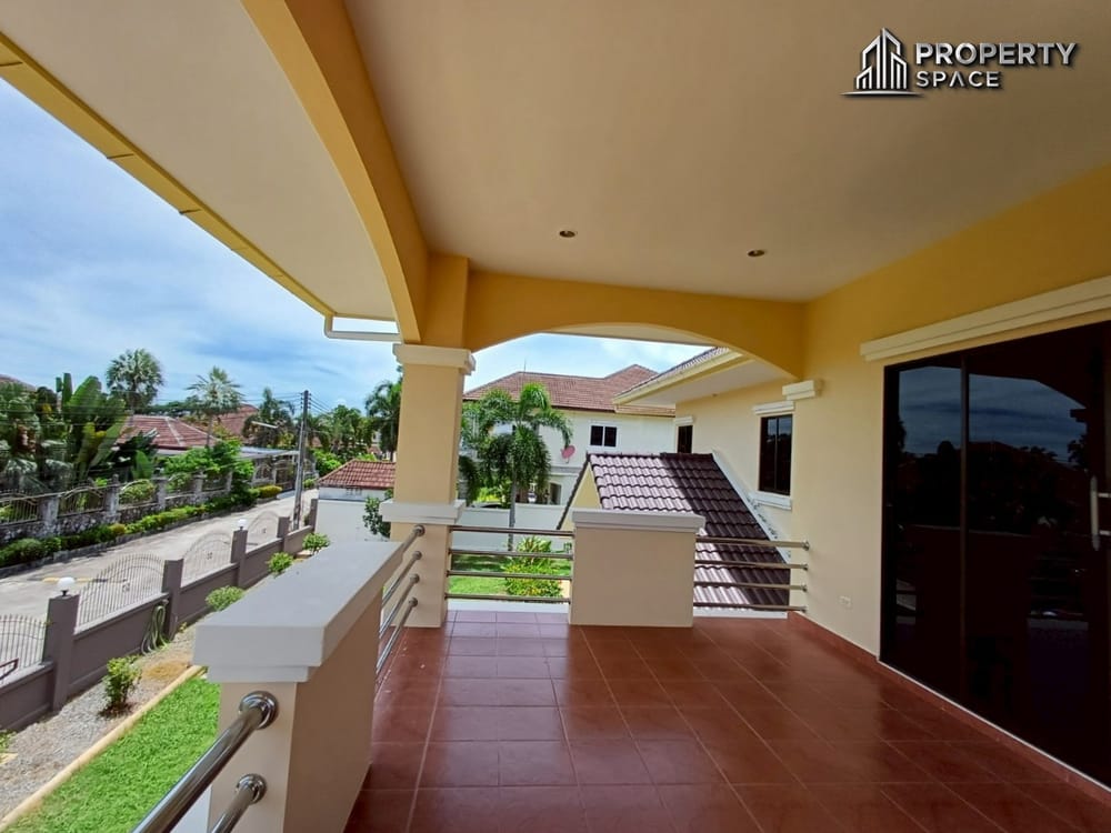 Spacious 5-Bedroom Pool Villa near Mabprachan Lake Pattaya For Sale Image 26