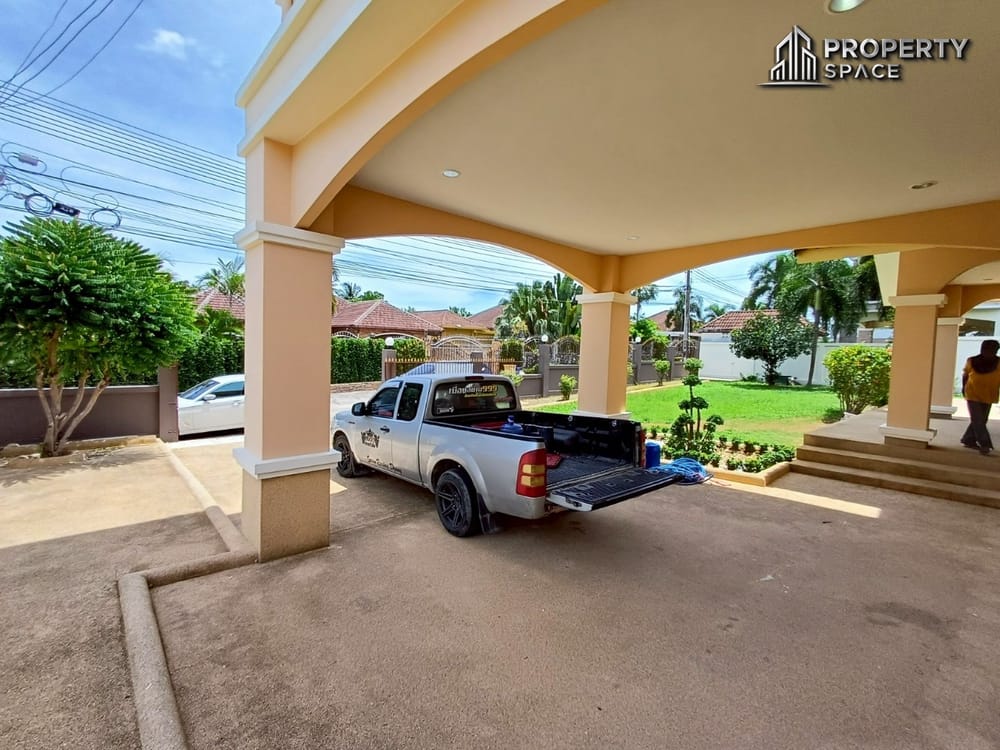 Spacious 5-Bedroom Pool Villa near Mabprachan Lake Pattaya For Sale Image 36