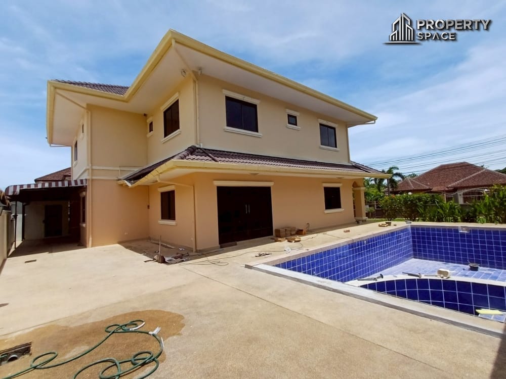 Spacious 5-Bedroom Pool Villa near Mabprachan Lake Pattaya For Sale Image 6